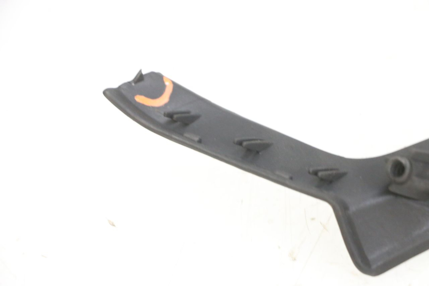 photo de CUBIERTA DEL MANILLAR DELANTERO YAMAHA XMAX X-MAX 125 (2006 - 2009) - Otra perspectiva