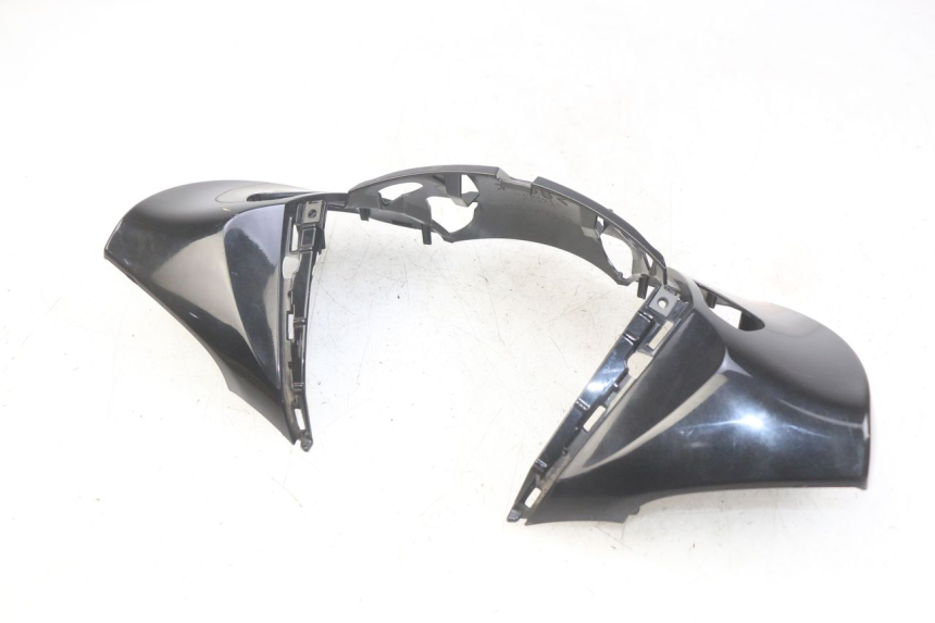 photo de CUBIERTA DEL MANILLAR DELANTERO YAMAHA HW XENTER 125 (2011 - 2017)