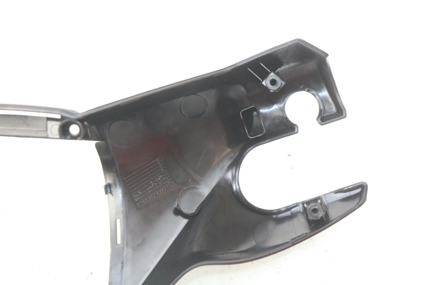 photo de CUBIERTA DEL MANILLAR DELANTERO YAMAHA X-MAX XMAX 125 (2010 - 2014)