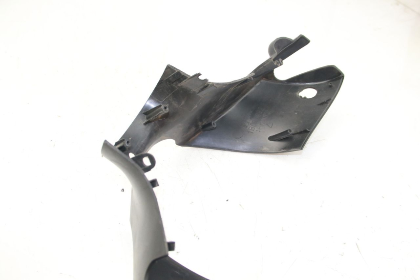 photo de CUBIERTA DEL MANILLAR DELANTERO PIAGGIO ZIP 4T 50 (2018 - 2020)