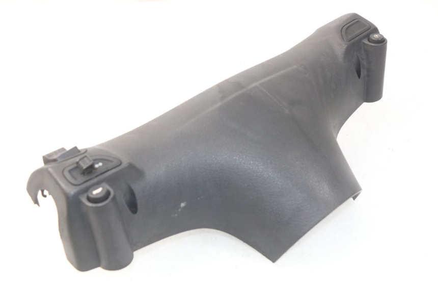 photo de CUBIERTA DEL MANILLAR DEL INTERRUPTOR DE LUCES. PIAGGIO FLY 2T 50 (2004 - 2017)