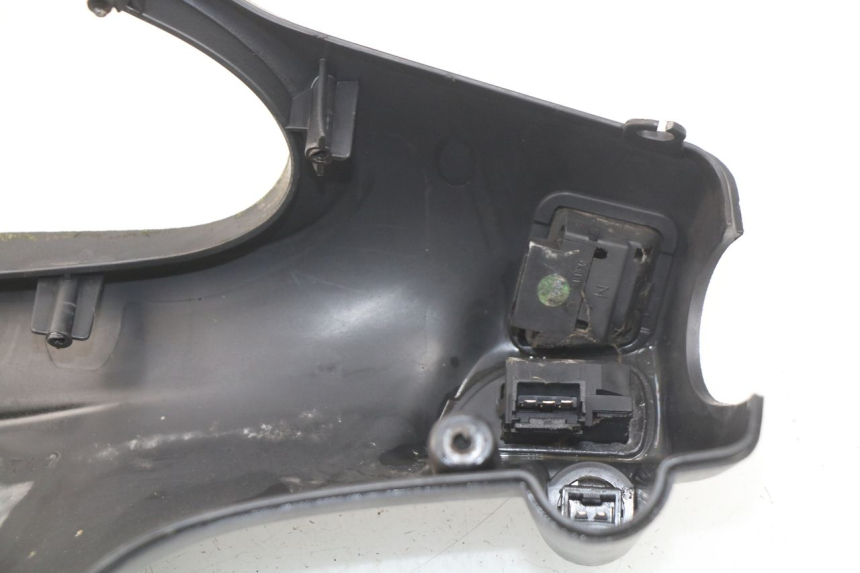 photo de CUBIERTA DEL MANILLAR DEL INTERRUPTOR DE LUCES. PIAGGIO FLY 2T 50 (2004 - 2017)