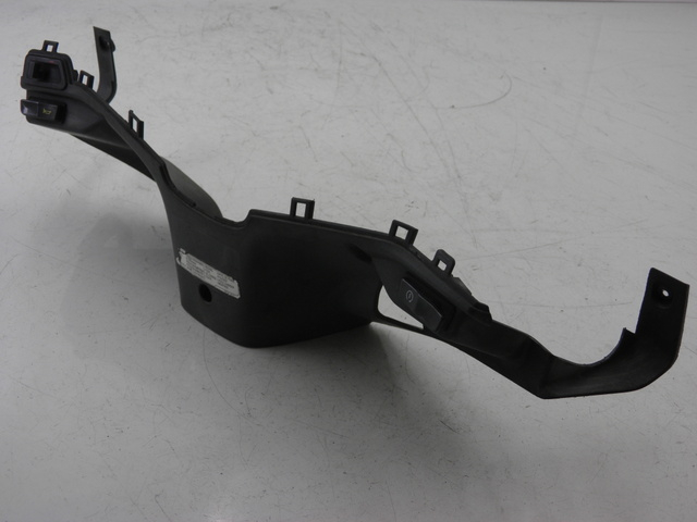 photo de TAPA MANILLAR CONMUTADOR HONDA FES PANTHEON 125 (2003 - 2007)