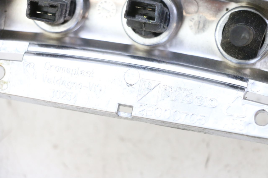 photo de TAPA MANILLAR CONMUTADOR PIAGGIO MP3 500 (2014 - 2016)