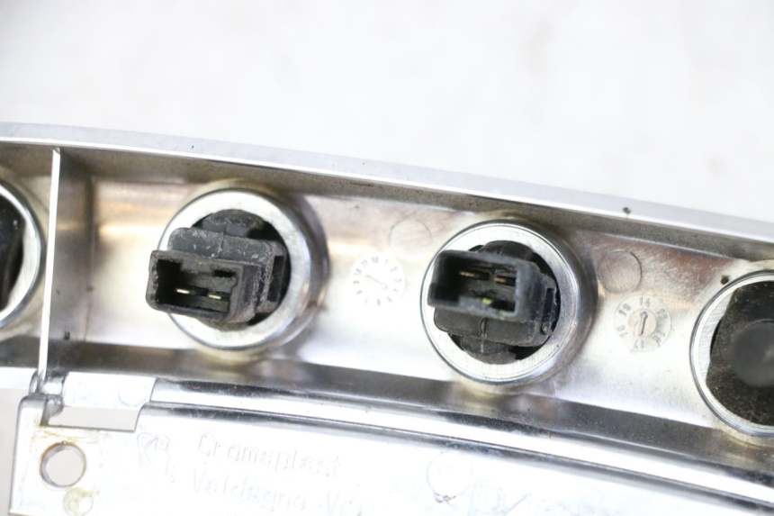 photo de TAPA MANILLAR CONMUTADOR PIAGGIO MP3 500 (2014 - 2016)