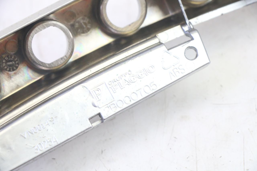 photo de TAPA MANILLAR CONMUTADOR PIAGGIO MP3 500 (2016 - 2018) - Vista general del producto