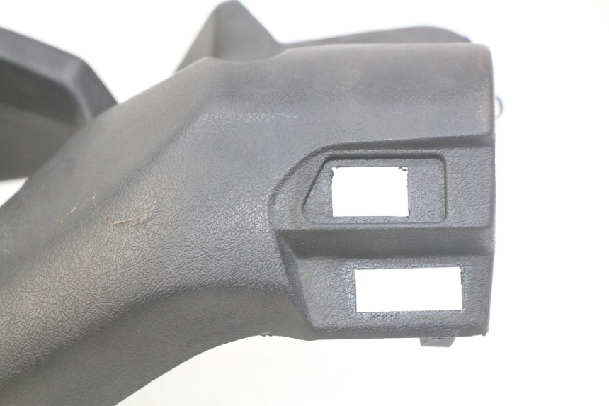 photo de CUBIERTA DEL MANILLAR DEL INTERRUPTOR DE LUCES. YAMAHA XMAX X-MAX 125 (2006 - 2009)