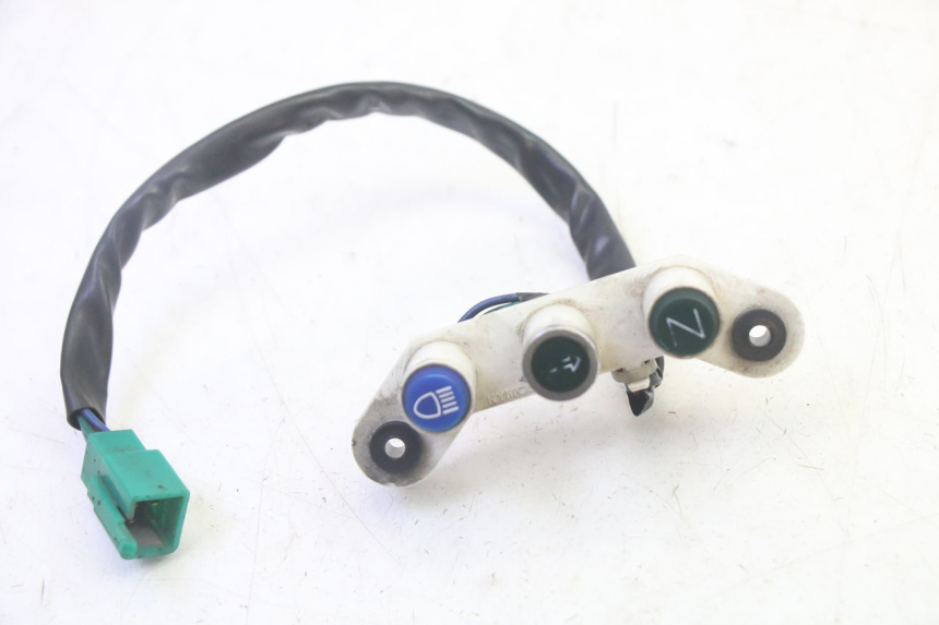 photo de TAPA MANILLAR CONMUTADOR KYMCO ZING 125 (1997 - 2003) - Vista principal