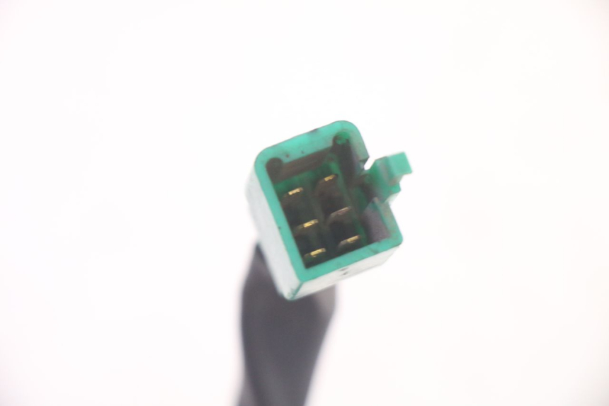 photo de TAPA MANILLAR CONMUTADOR KYMCO ZING 125 (1997 - 2003) - Primer plano técnico