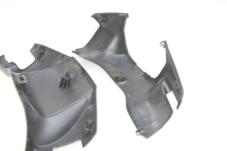 photo de CUBIERTA DEL MANILLAR HONDA FES S-WING SWING ABS 125 (2007 - 2015)