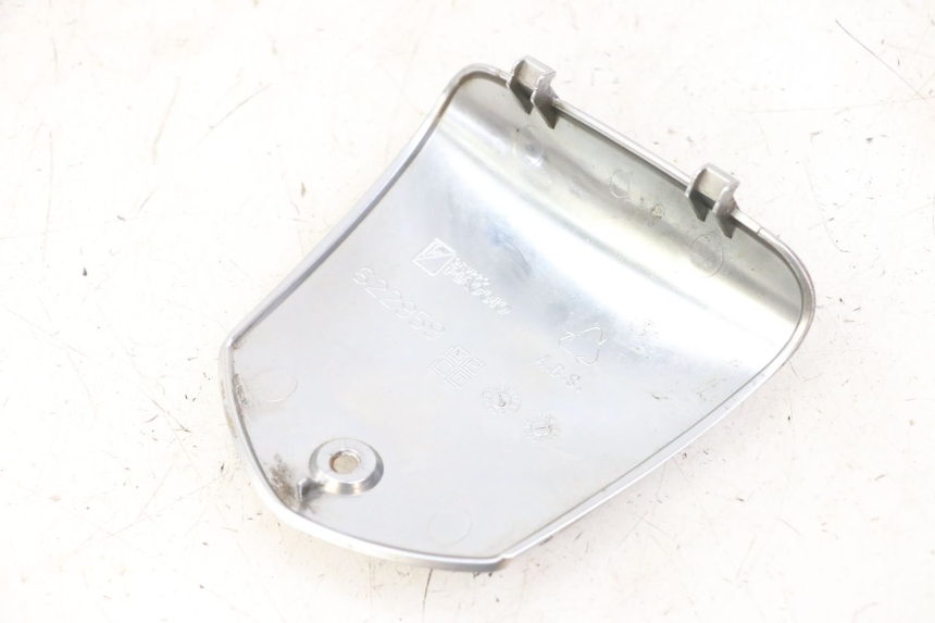 photo de CUBIERTA DEL MANILLAR PIAGGIO MP3 LT 400 (2007 - 2012)