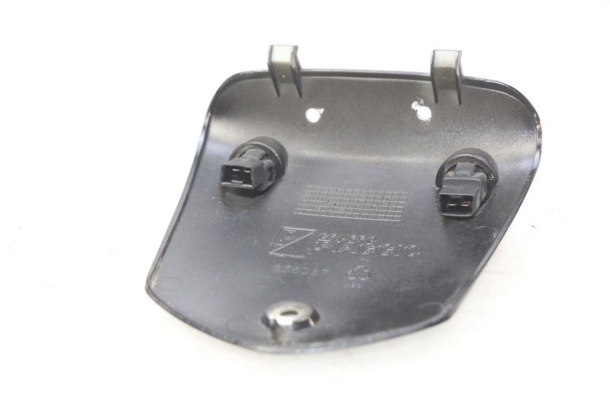photo de CUBIERTA DEL MANILLAR PIAGGIO MP3 500 (2011 - 2015)