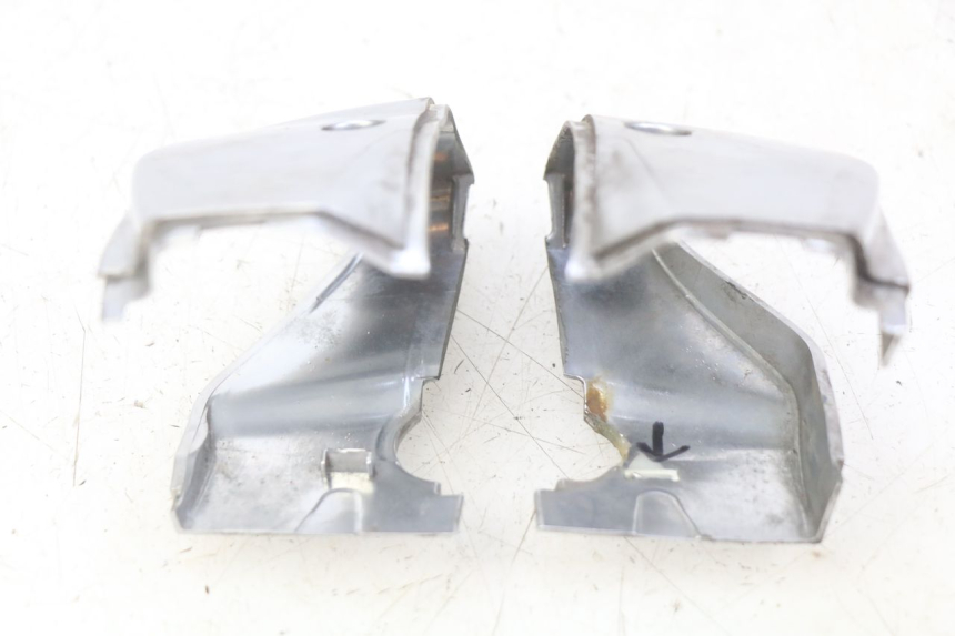 photo de CUBIERTA DEL MANILLAR PIAGGIO VESPA PRIMAVERA 2T 50 (2013 - 2018)