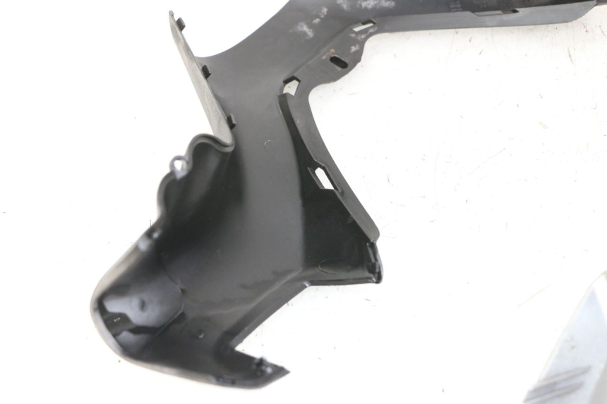 photo de CUBIERTA DEL MANILLAR PIAGGIO XEVO - X EVO 125 (2007 - 2016) - Marcados y referencias originales