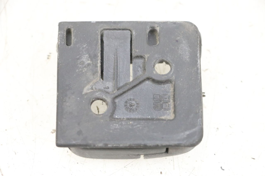 photo de GANCHO BOLSA YAMAHA BW'S EASY 50 (2013 - 2016) - Detalle de la pieza