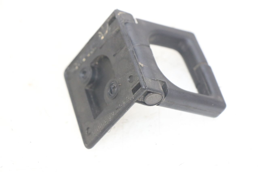 photo de GANCHO DE BOLSA PEUGEOT SATELIS 125 (2010 - 2012)