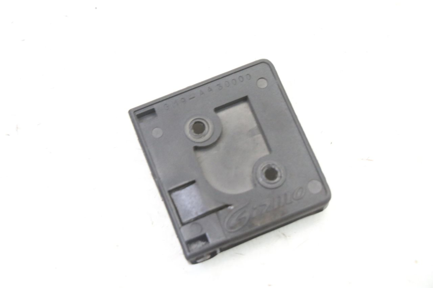 photo de GANCHO DE BOLSA PEUGEOT SATELIS COMPRESSOR K15 125 (2006 - 2009)