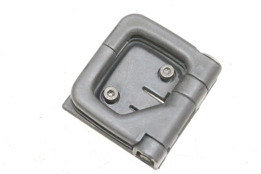 photo de GANCHO BOLSA PEUGEOT VIVACITY 100 (1999 - 2008) - Zoom estado de uso