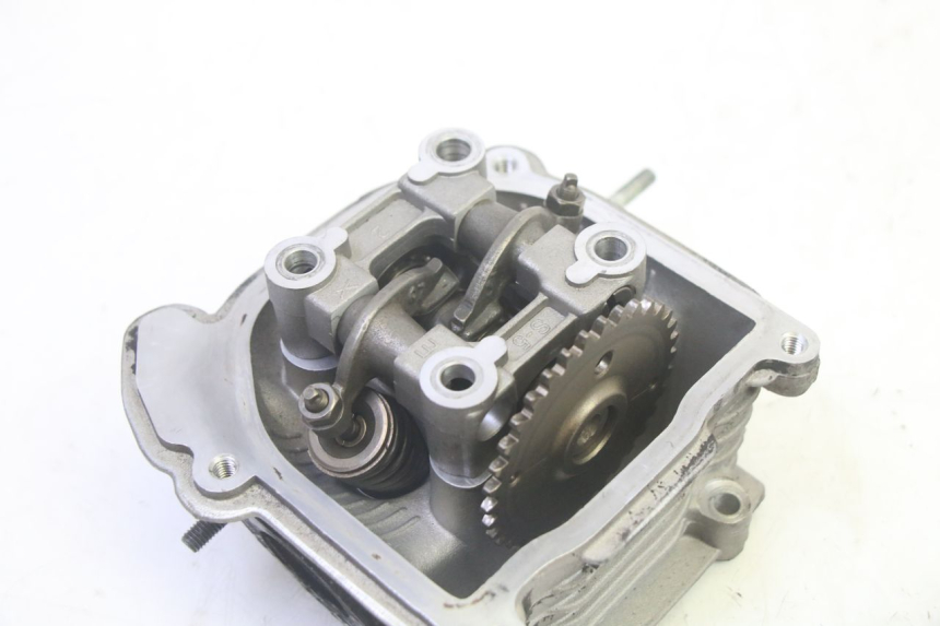 photo de CULATA KYMCO AGILITY 16+ 4T 50 (2018 - 2023) - Zoom estado de uso