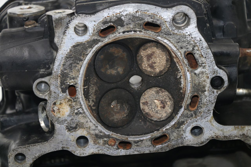 photo de CULATA TRASERO HONDA VF 1000 (1984 - 1988)