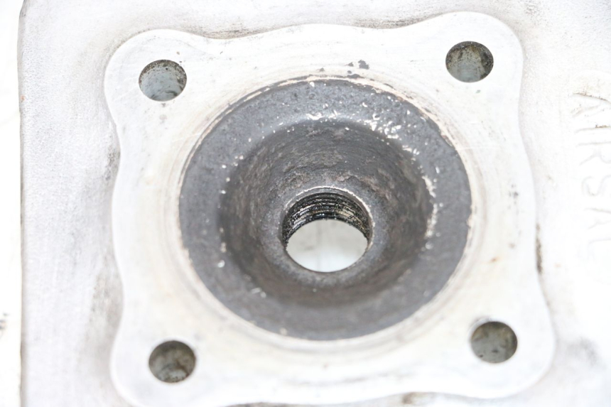 photo de CULATA MBK BOOSTER SPIRIT NAKED 50 (2004 - 2017) - Primer plano técnico