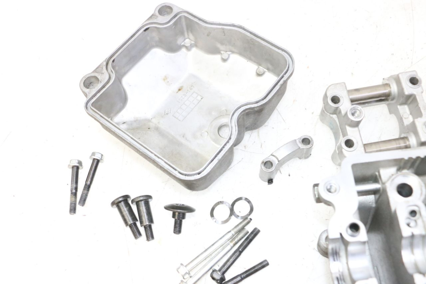 photo de CULATA SUZUKI BURGMAN 125 (2007 - 2014)