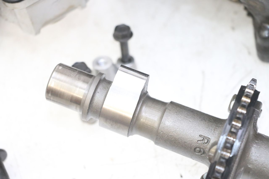 photo de CULATA SUZUKI GS GSE 500 (2001 - 2003)
