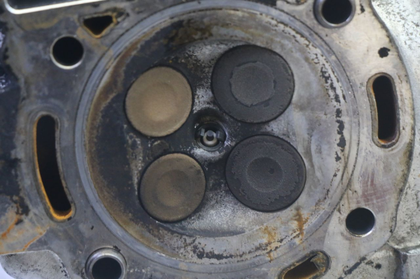 photo de CULATA PIAGGIO MP3 RL 250 (2007 - 2010) - Marcados y referencias originales