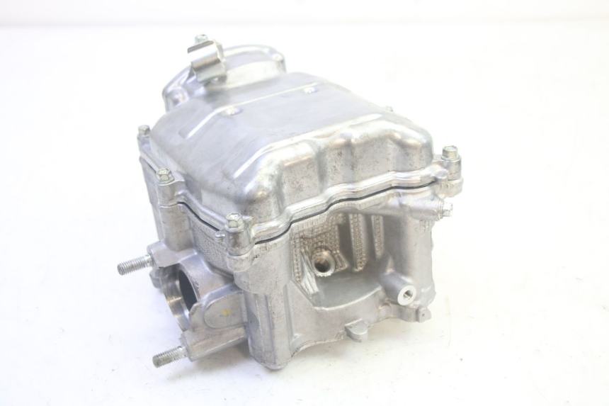 photo de CULATA YAMAHA TRICITY 300 (2020 - 2024) - Primer plano de alta resolución