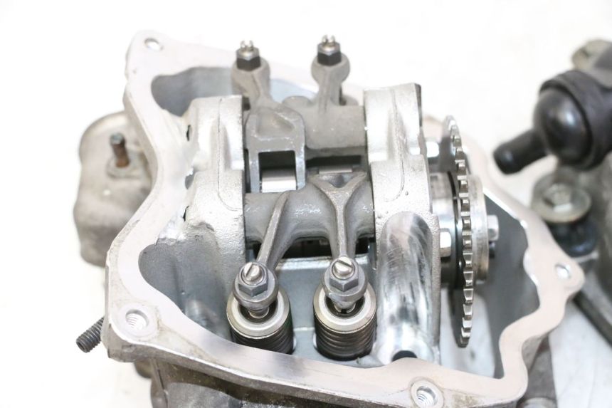 photo de CULATA PIAGGIO XEVO - X EVO 125 (2007 - 2016)