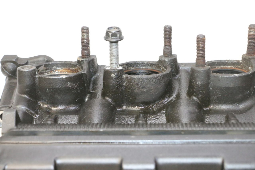 photo de CULATA YAMAHA XJ6 600 (2008 - 2016)