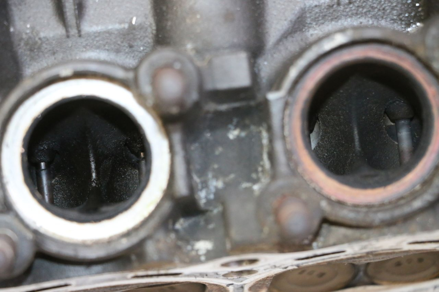 photo de CULATA YAMAHA XJ6 600 (2008 - 2016)