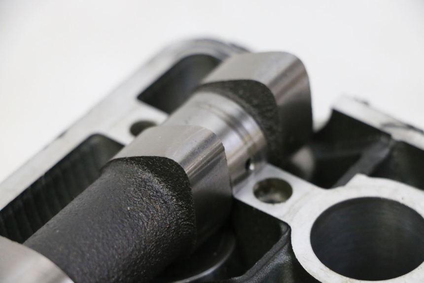 photo de CULATA YAMAHA XJ6 600 (2008 - 2016)