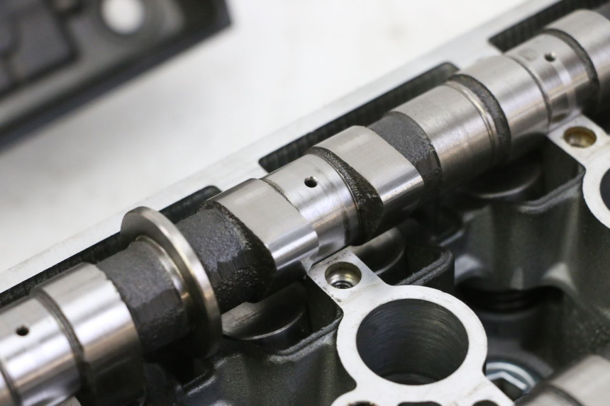 photo de CULATA YAMAHA XJ6 600 (2008 - 2016)