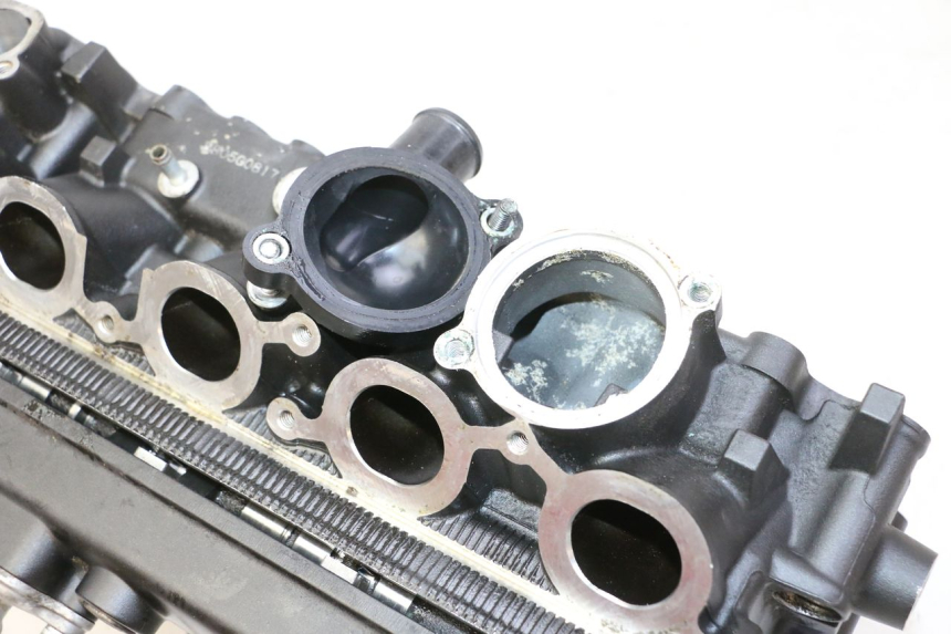 photo de CULATA YAMAHA XJ6 600 (2008 - 2016)