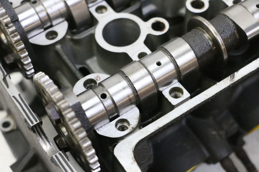 photo de CULATA YAMAHA XJ6 600 (2008 - 2016)