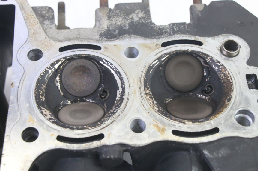 photo de CULATA KAWASAKI ZR 7 750 (1999 - 2001) - Zoom sobre los componentes