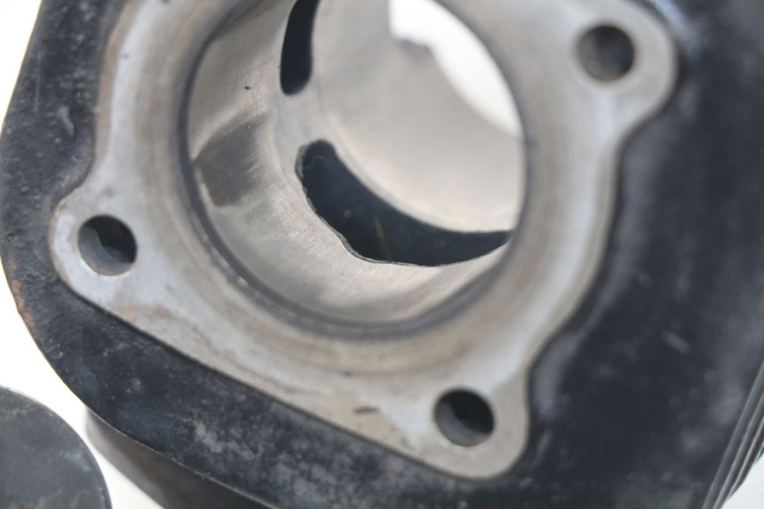 photo de CILINDRO PISTÓN YAMAHA BW'S 50 (1999 - 2003) - Estado de la superficie y material