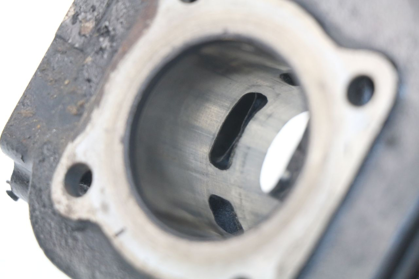 photo de CILINDRO PISTÓN YAMAHA BW'S 50 (1999 - 2003) - Marcados y referencias originales