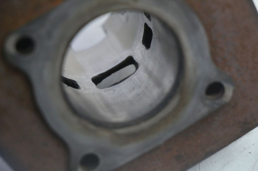 photo de CILINDRO PISTON PEUGEOT KISBEE 2T 50 (2010 - 2017)