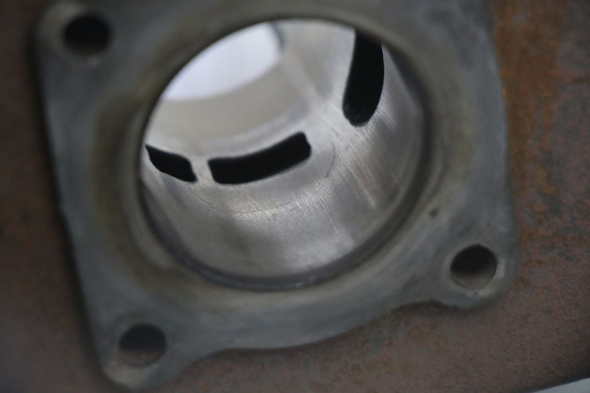 photo de CILINDRO PISTON PEUGEOT KISBEE 2T 50 (2010 - 2017)