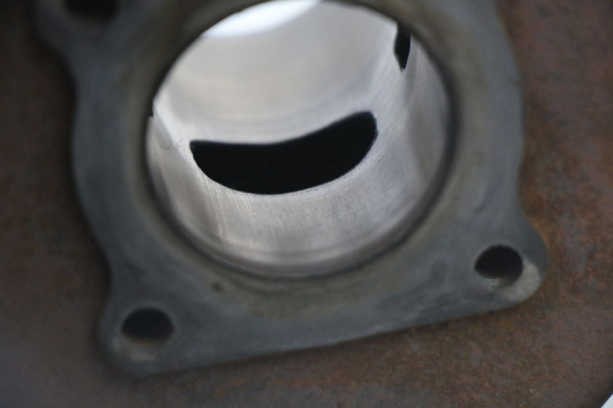 photo de CILINDRO PISTON PEUGEOT KISBEE 2T 50 (2010 - 2017)