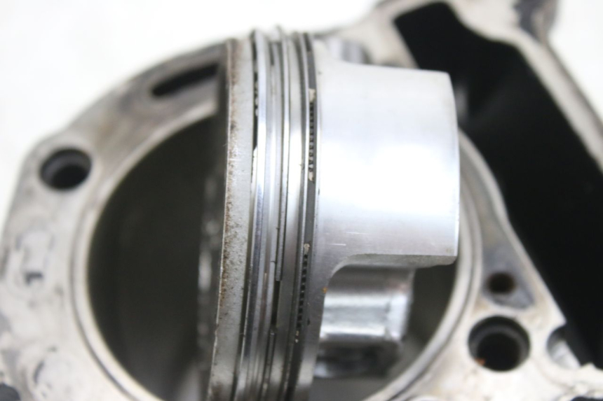 photo de CILINDRO PISTÓN PIAGGIO MP3 RL 250 (2007 - 2010)