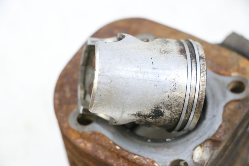 photo de CILINDRO PISTON YAMAHA NEO'S NEOS 2T 50 (1998 - 2007) - Zoom sobre los componentes