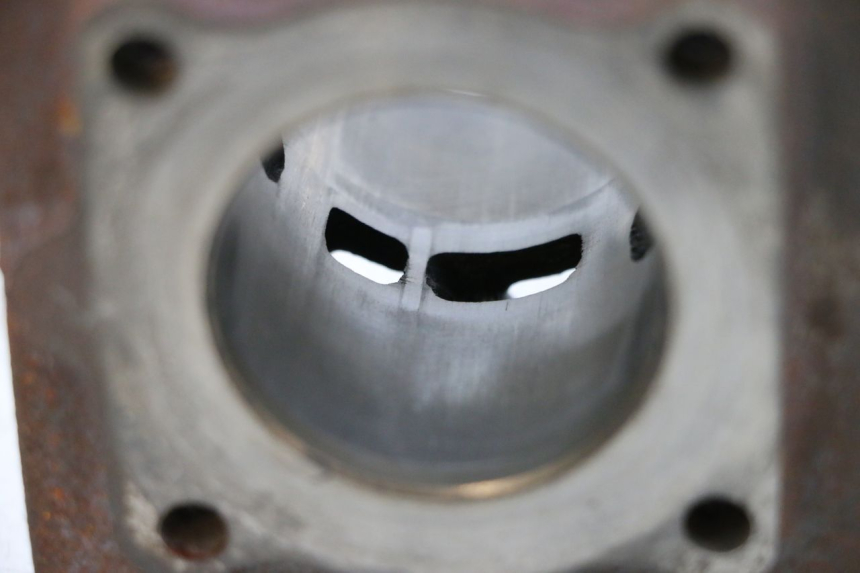 photo de CILINDRO PISTON PIAGGIO NEW TYPHOON 50 (2010 - 2017) - Otra vista del artículo