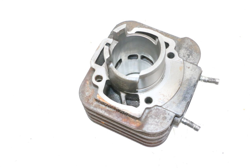 photo de CILINDRO PISTON PIAGGIO NEW TYPHOON 50 (2018 - 2021) - Primer plano de alta resolución