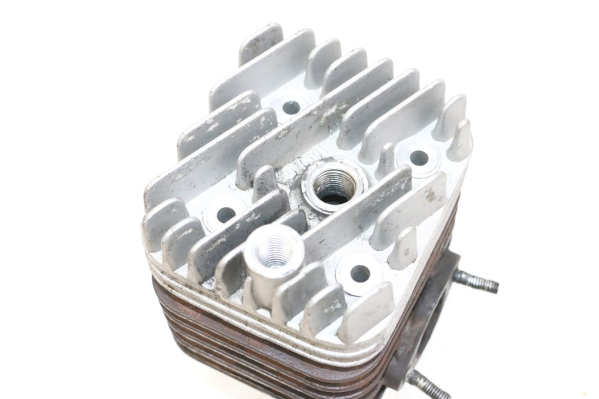 photo de CILINDRO PISTON PIAGGIO NEW TYPHOON 50 (2018 - 2021) - Primer plano técnico