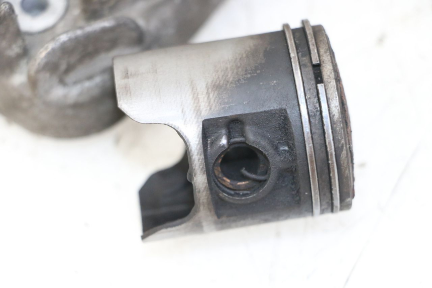 photo de CILINDRO PISTON PEUGEOT KISBEE 2T 50 (2010 - 2017)