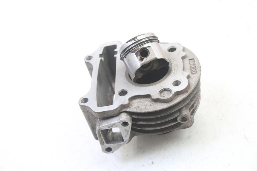 photo de CILINDRO PISTON PEUGEOT KISBEE 4T 50 (2010 - 2017)