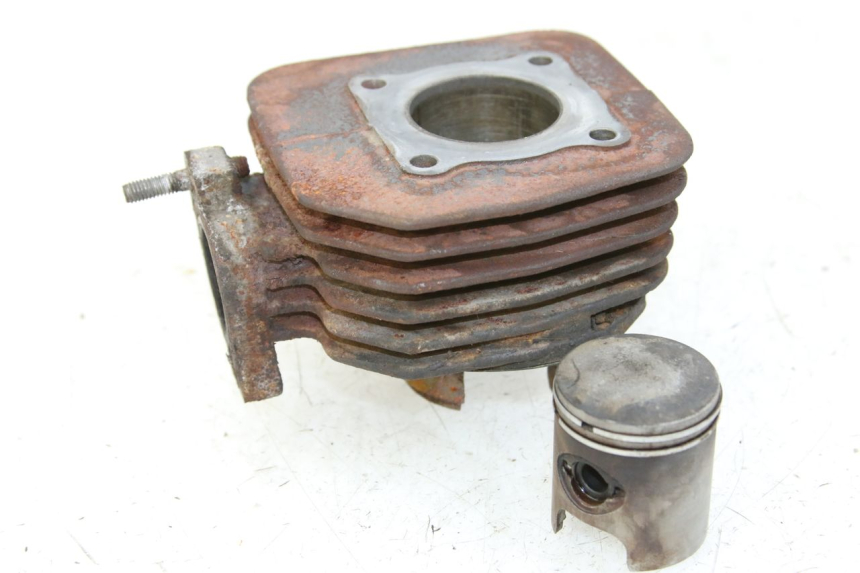 photo de CILINDRO PISTON PEUGEOT LUDIX 50 (2005 - 2007)